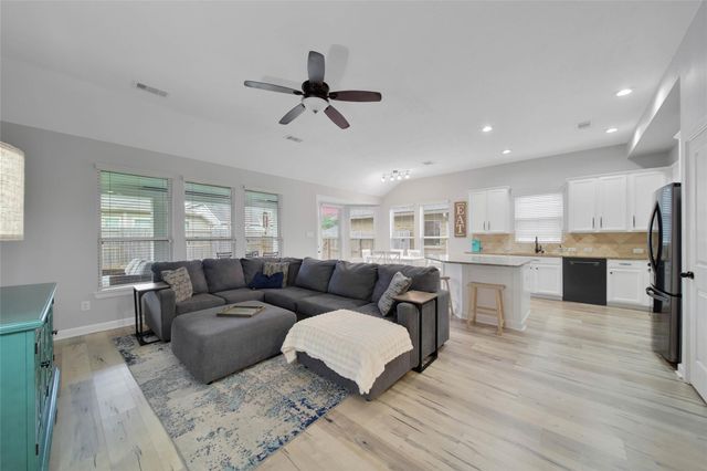 12935 Northpointe Bend Drive, Tomball, TX 77377