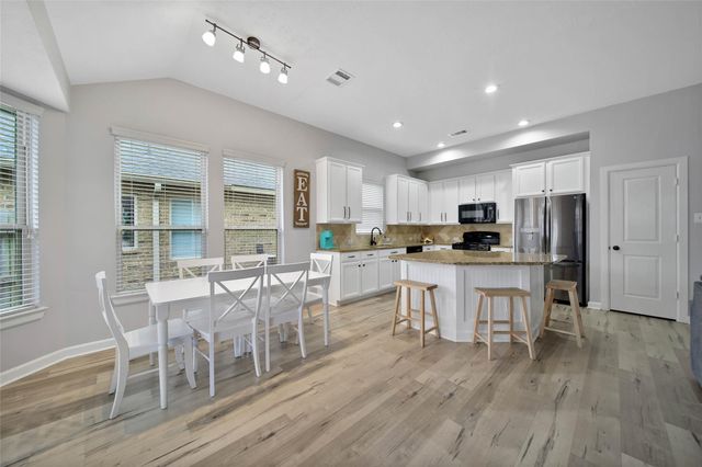 12935 Northpointe Bend Drive, Tomball, TX 77377