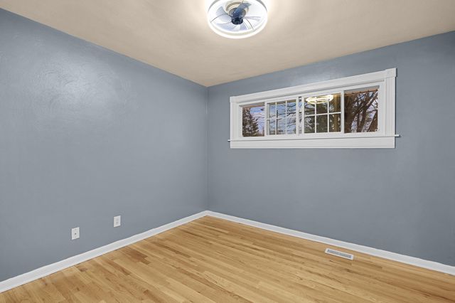 1335 Calhoun Street, Kalamazoo, MI 49006