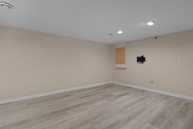 1335 Calhoun Street, Kalamazoo, MI 49006