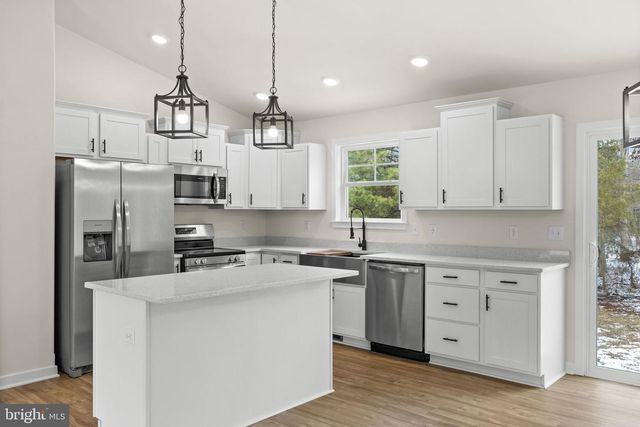 16529 DAWN BLVD, Hanover, VA 23069