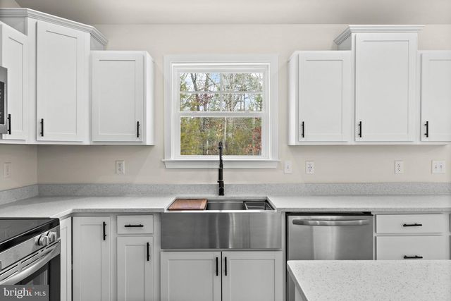 16529 DAWN BLVD, Hanover, VA 23069