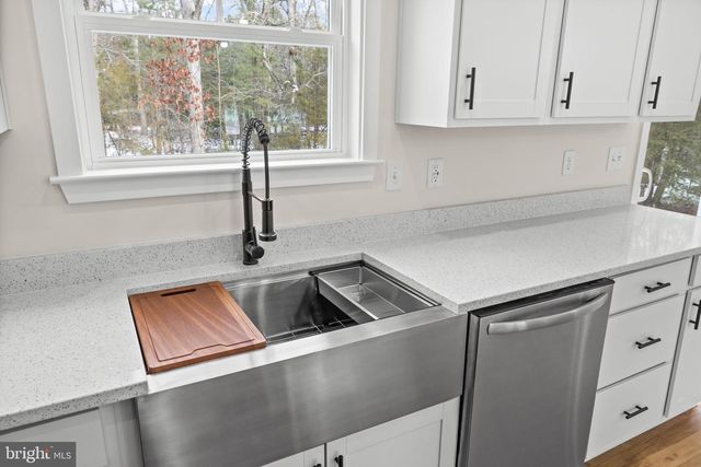 16529 DAWN BLVD, Hanover, VA 23069