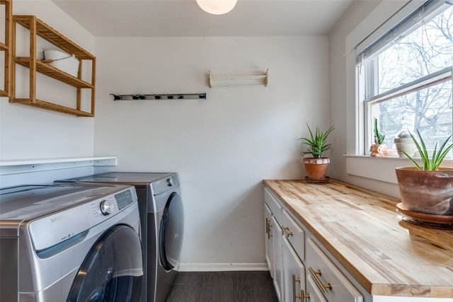 321 N Henderson Avenue, Dallas, TX 75214