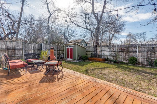 321 N Henderson Avenue, Dallas, TX 75214
