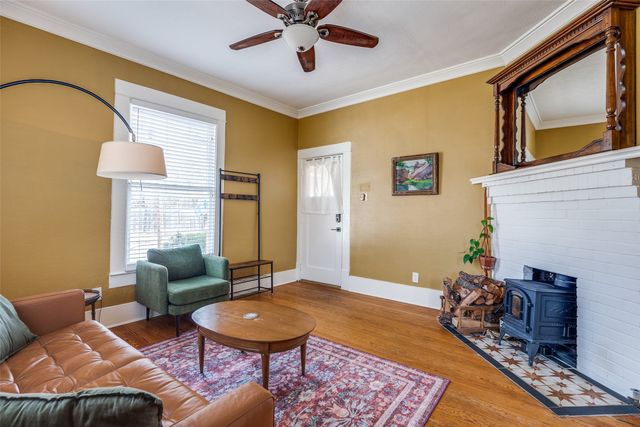 321 N Henderson Avenue, Dallas, TX 75214