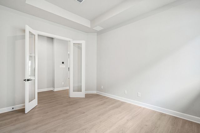 12131 Canal View Boulevard, Mont Belvieu, TX 77523