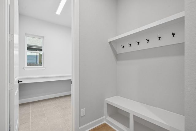 12131 Canal View Boulevard, Mont Belvieu, TX 77523