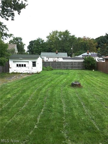 9474 Roxbury Road, Parma Heights, OH 44130