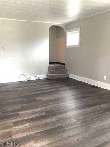 9474 Roxbury Road, Parma Heights, OH 44130
