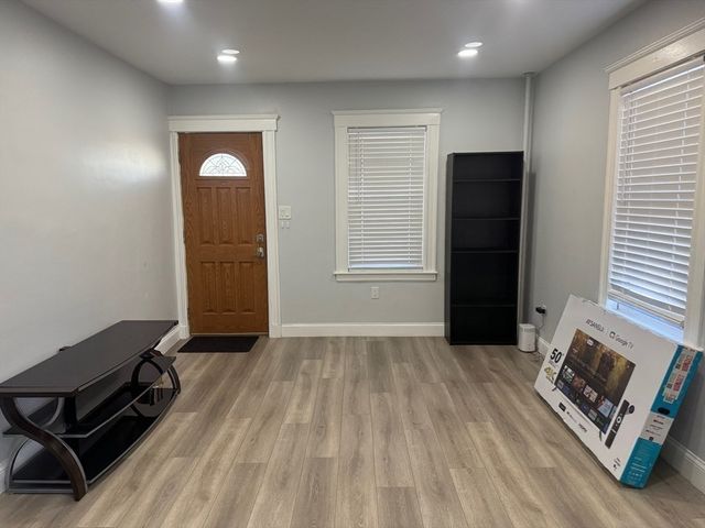 103 Bowen 1, Medford, MA 02155
