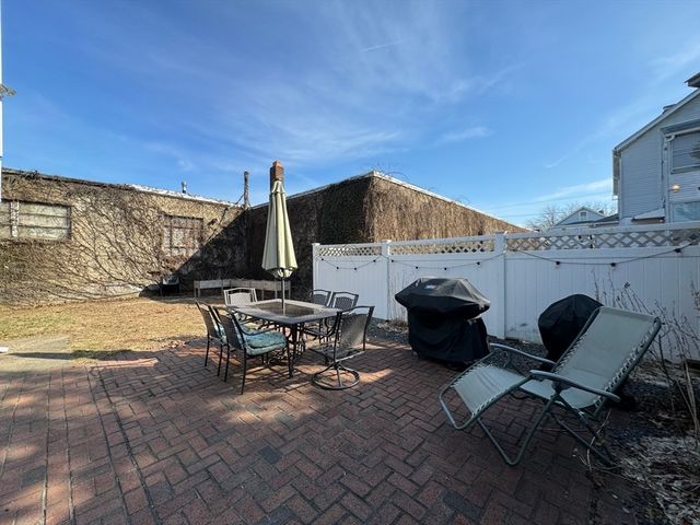 103 Bowen 1, Medford, MA 02155