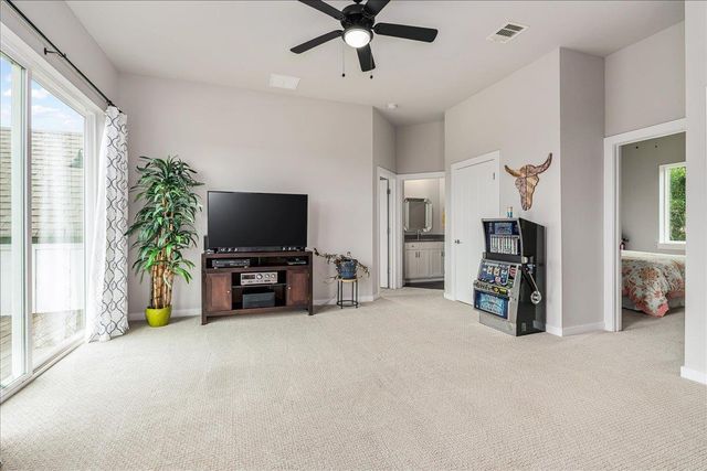 22308 Shotts DR, Spicewood, TX 78669