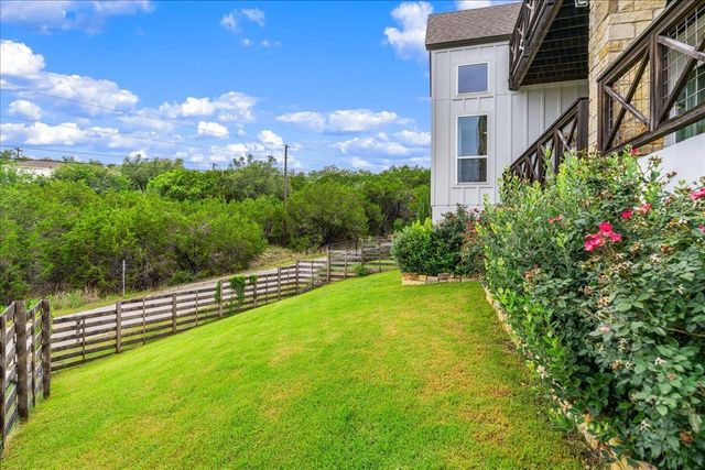 22308 Shotts DR, Spicewood, TX 78669