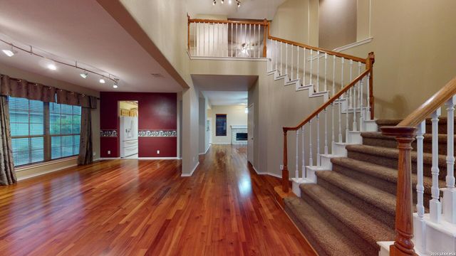 200 Nandina Ct, Cibolo, TX 78108