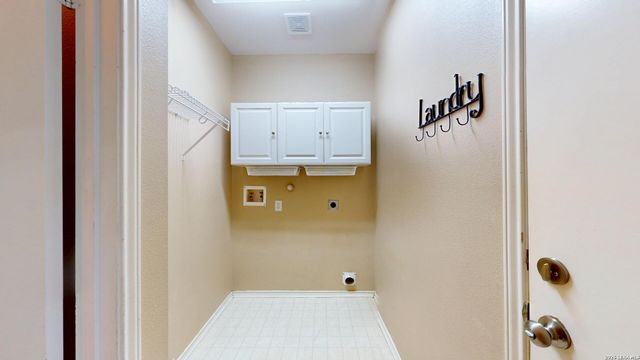 200 Nandina Ct, Cibolo, TX 78108