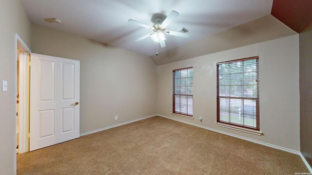 200 Nandina Ct, Cibolo, TX 78108