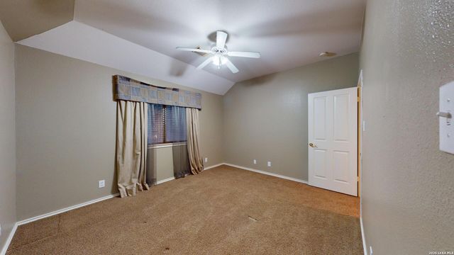 200 Nandina Ct, Cibolo, TX 78108