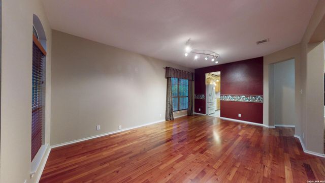 200 Nandina Ct, Cibolo, TX 78108