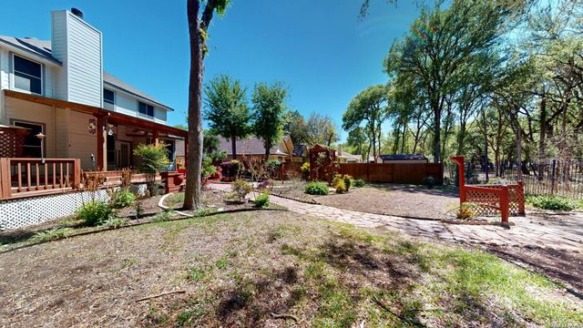 200 Nandina Ct, Cibolo, TX 78108