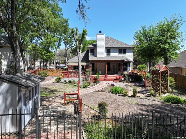 200 Nandina Ct, Cibolo, TX 78108