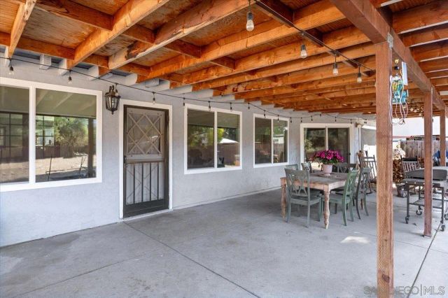 3620 Foxley Dr, Escondido, CA 92027