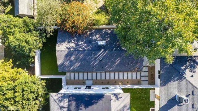 6844 Cedros Avenue, Van Nuys, CA 91405