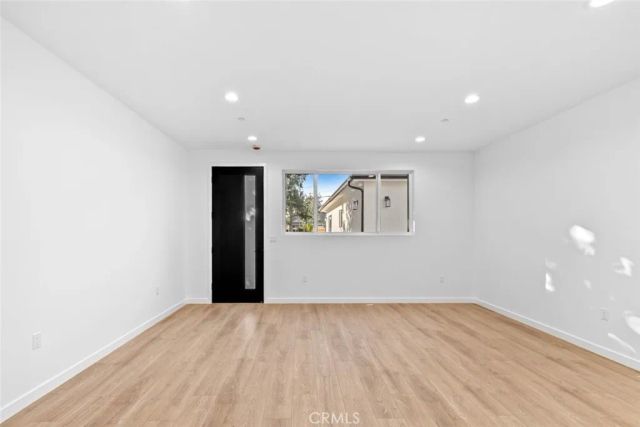 6844 Cedros Avenue, Van Nuys, CA 91405