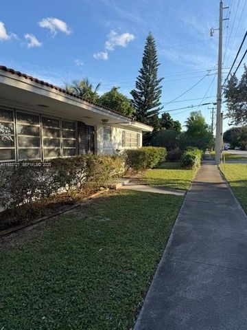 3924 Hayes St, Hollywood, FL 33021