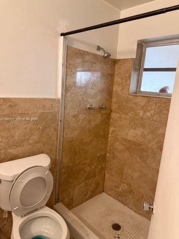 3924 Hayes St, Hollywood, FL 33021