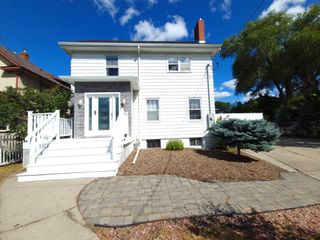 1105 10th Street N, Fargo, ND 58102