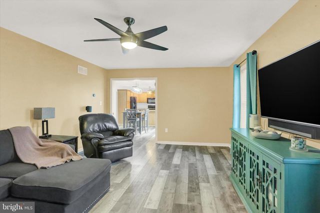 123 GRAYSTONE DR, Hummelstown, PA 17036