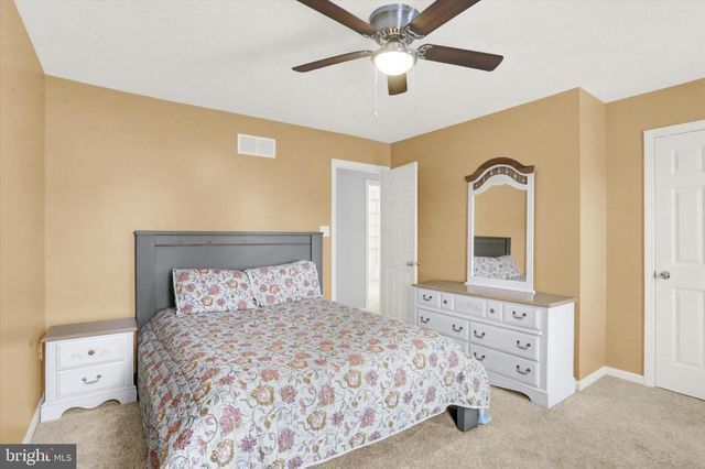 123 GRAYSTONE DR, Hummelstown, PA 17036