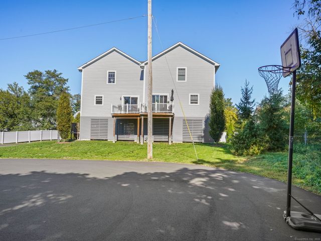 118 Berwick Avenue 118, Fairfield, CT 06825