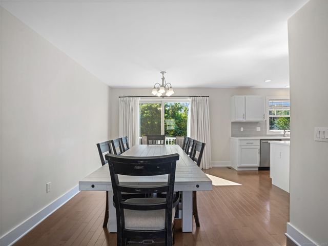 118 Berwick Avenue 118, Fairfield, CT 06825