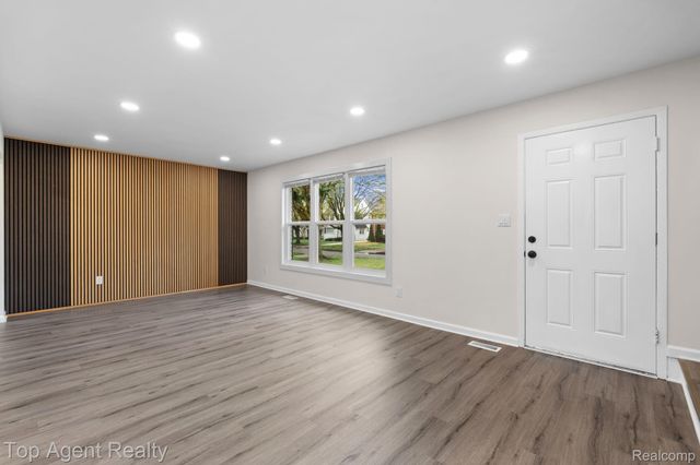 14840 Artesian Street, Detroit, MI 48223