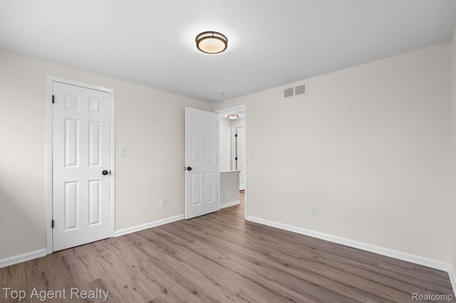 14840 Artesian Street, Detroit, MI 48223