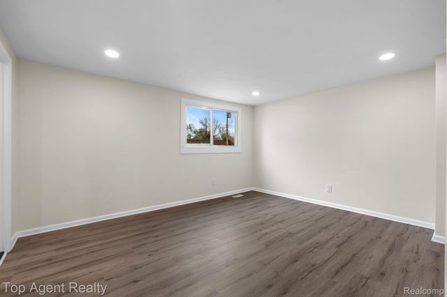 14840 Artesian Street, Detroit, MI 48223