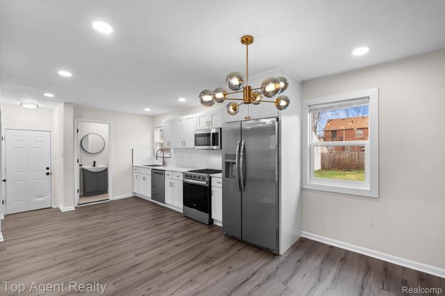 14840 Artesian Street, Detroit, MI 48223