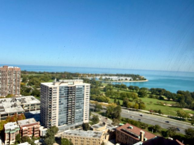 655 W Irving Park Road 2808, Chicago, IL 60613