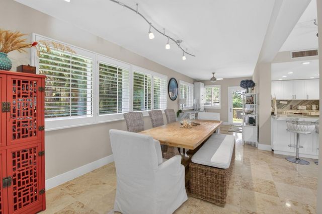 122 Andrews Avenue B, Delray Beach, FL 33483