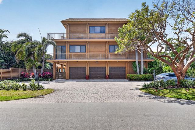122 Andrews Avenue B, Delray Beach, FL 33483