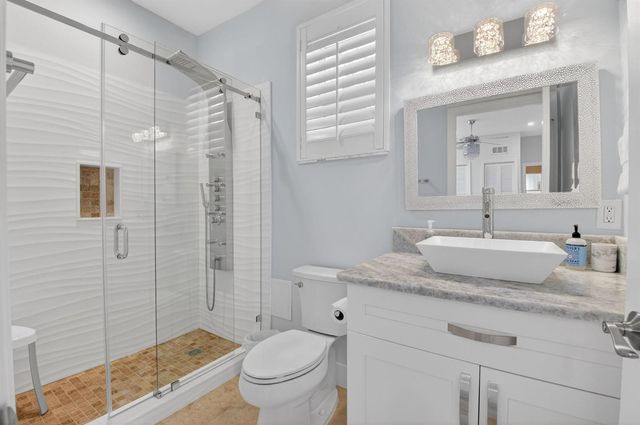 122 Andrews Avenue B, Delray Beach, FL 33483