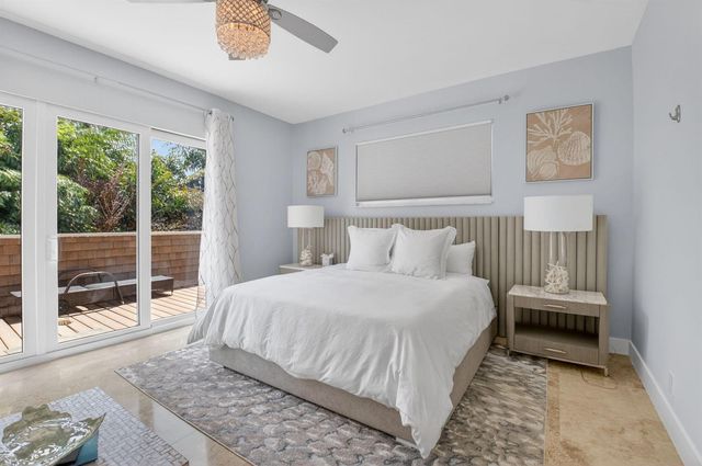 122 Andrews Avenue B, Delray Beach, FL 33483