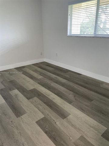 7440 Miami Lakes Dr F301, Miami Lakes, FL 33014