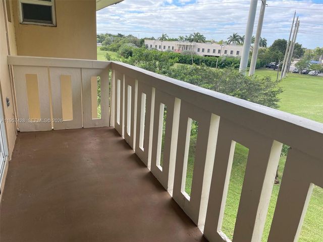 7440 Miami Lakes Dr F301, Miami Lakes, FL 33014