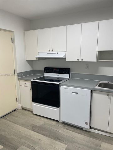 7440 Miami Lakes Dr F301, Miami Lakes, FL 33014