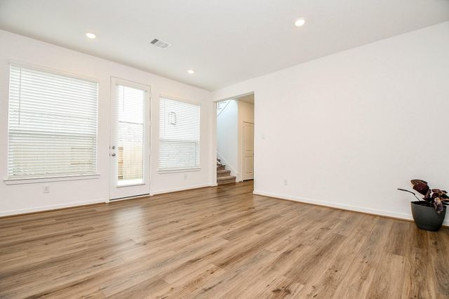 9606 Starry Eyes Ln, Richmond, TX 77407