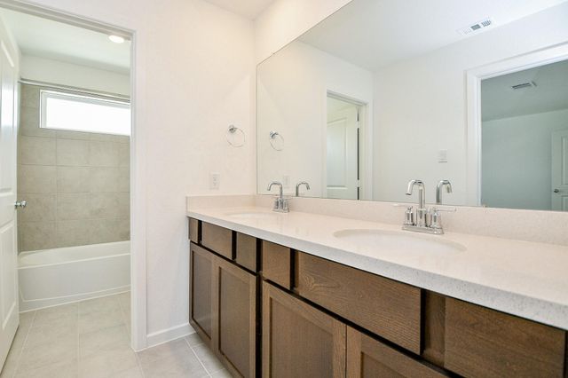 9606 Starry Eyes Ln, Richmond, TX 77407