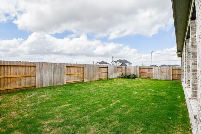 9606 Starry Eyes Ln, Richmond, TX 77407